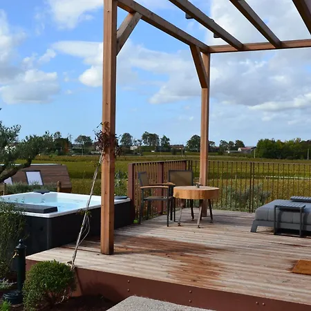 Glamping Alvearium Alturis Farma