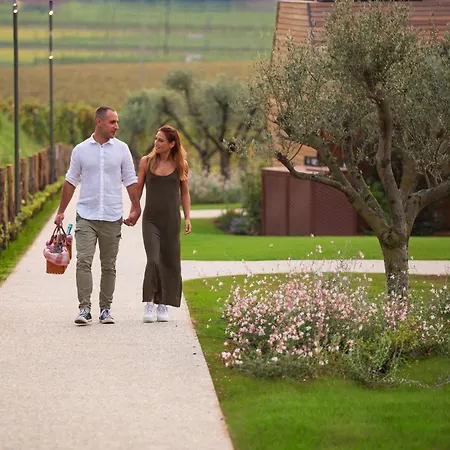 Farma Glamping Alvearium Alturis Gagliano (Friuli Venezia Giulia)