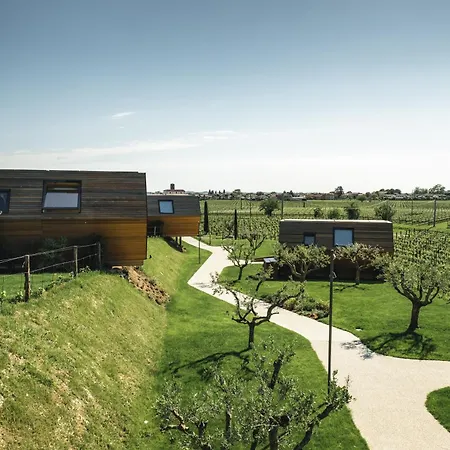 Farma Glamping Alvearium Alturis *
